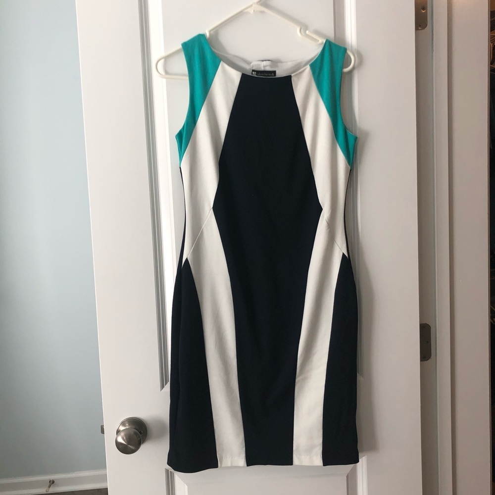 Valerie Bertinelli Sleeveless Dress